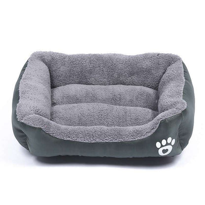 New, soft, and cozy fleece pet bed. Waterproof bottom. Suitable for small, medium & large pets. Keeps pets warm. - Smart Savvy